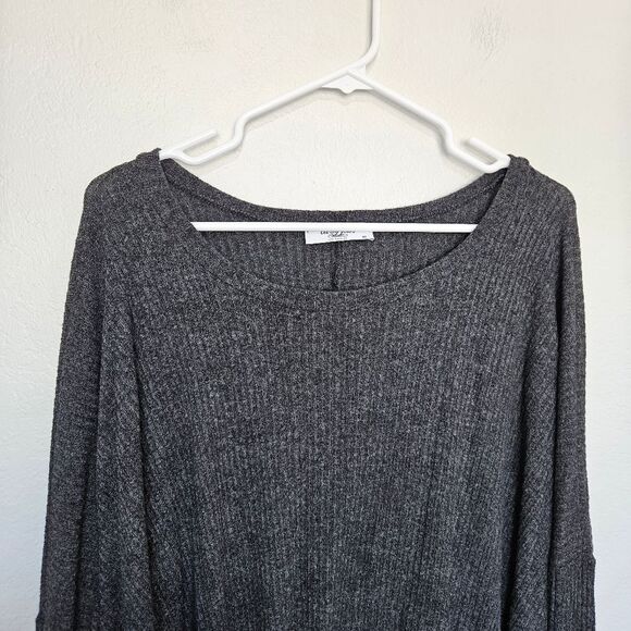 Carly Jean Los Angeles | Ribbed Knit Oversized Pullover Top, Womens XS - Picture 2 of 4
